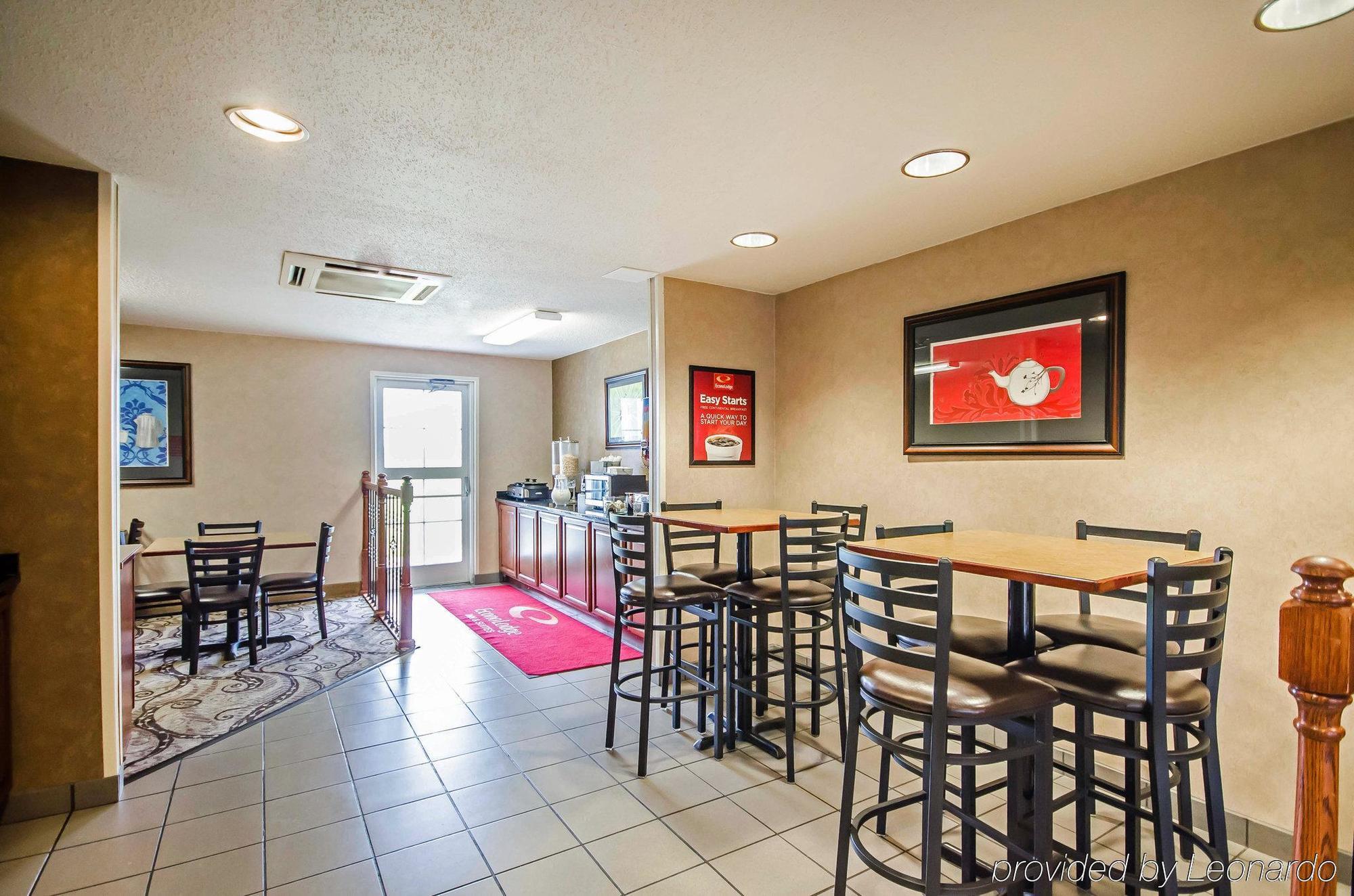Econo Lodge Inn & Suites Evansville Stevenson Exterior foto